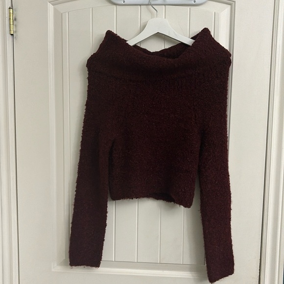 URBAN OUTFITTERS BNWT Crop Sweater - Picture 1 of 7